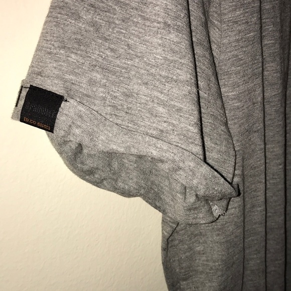 Gray produkt stylish T-Shirt with front pocket - Picture 6 of 7
